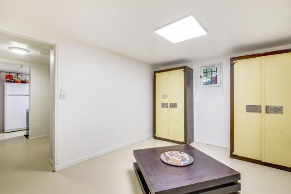 Appartement
         9 pièces
        - 222 m² Bien prestige 2 475 000 € *