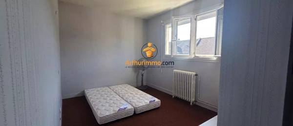 Vente                                                      Maison
                        
                     5 pièces                      126 m2                     à Lourdes