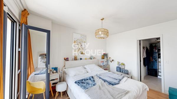 Maison de 2022 de 6 pièces de 123 m² à vendre à Laudun-l'Ardoise avec piscine et garage