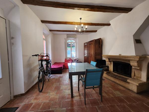 SAINT SATURNIN LES AVIGNON - MAISON A VENDRE DE 100 M² - 3 CHAMBRES