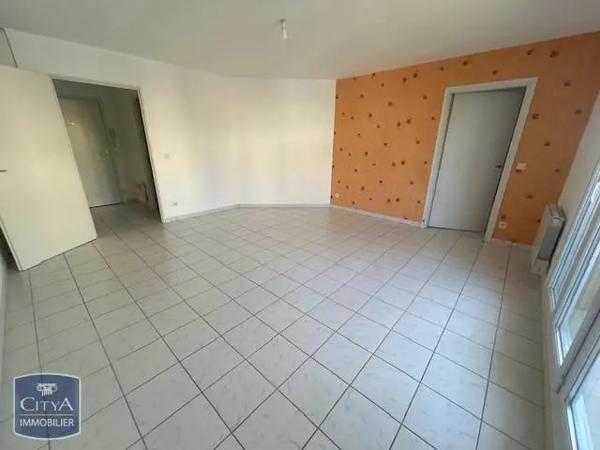 Appartement à louer 3 pièces 62.3m² Moulins (03000)