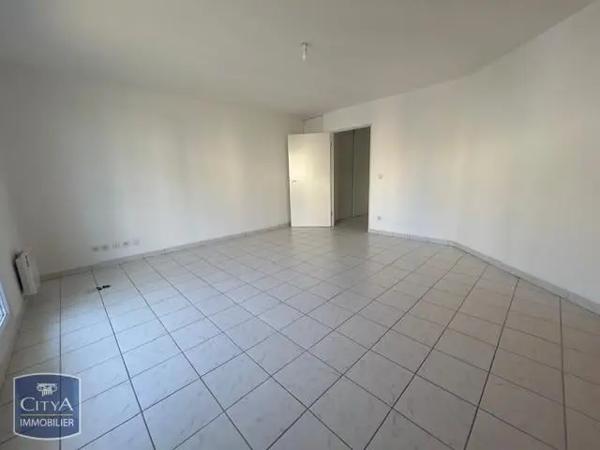 Appartement à louer 3 pièces 62.3m² Moulins (03000)