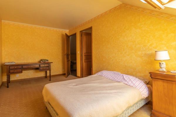 Maison Saint Christophe En Bazelle 7 pièce(s) 148 m2