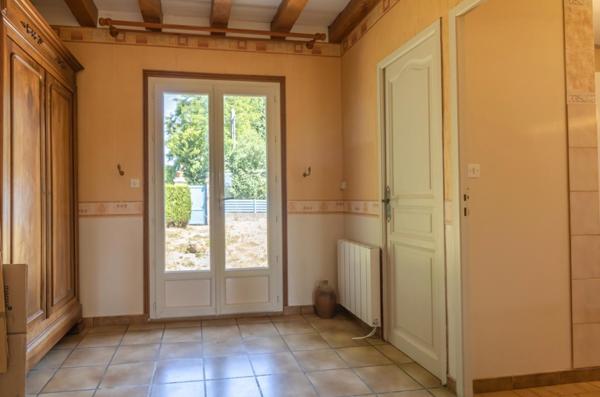 Maison Saint Christophe En Bazelle 7 pièce(s) 148 m2