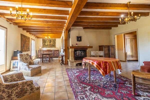 Maison Saint Christophe En Bazelle 7 pièce(s) 148 m2