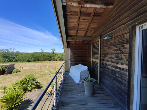 Maison 9 pièce(s) 4 chambre(s) 450 m²