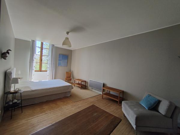 Maison 9 pièce(s) 4 chambre(s) 450 m²