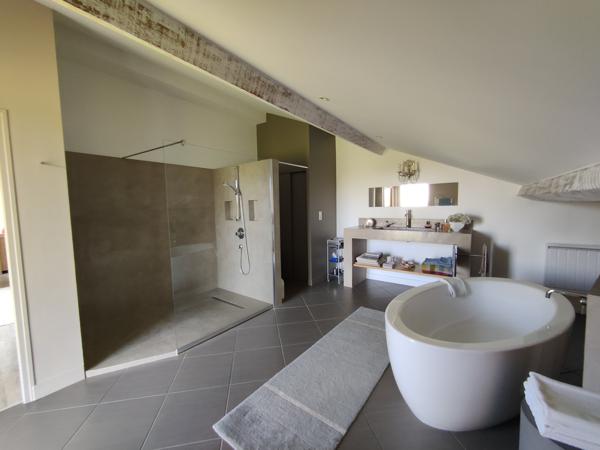 Maison 9 pièce(s) 4 chambre(s) 450 m²