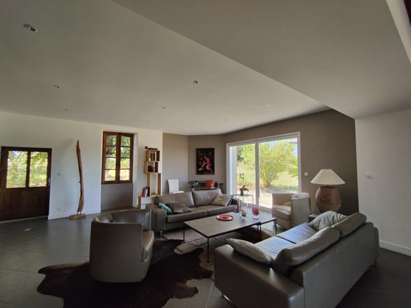 Maison 9 pièce(s) 4 chambre(s) 450 m²
