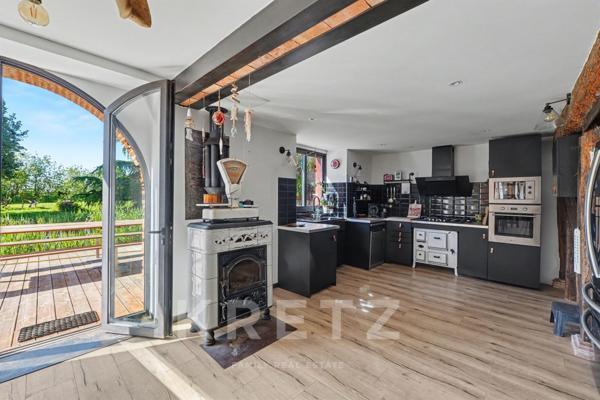 Château rénové 390m2, 9 suites, parc 2 hectares, à 20 minutes de Toulouse