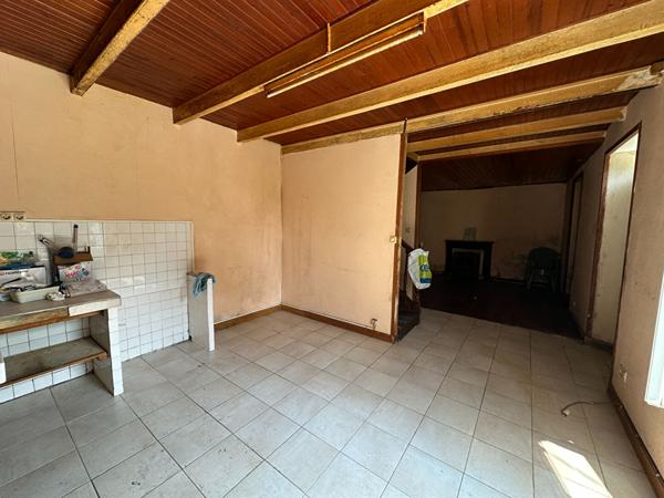 CAP-COZ ,Maison des années 30 à rénover, 1km de la plage