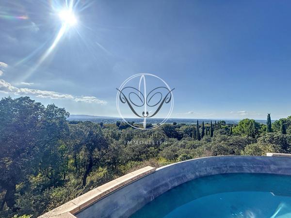 Cavaillon (84300) Cavaillon /St Jacques Vue panoramique Maison d'architecte 210 m2 piscine garage et terrain 4100 m2