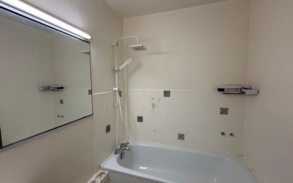 Appartement à vendre    2 pièces • 42,07 m2 Strasbourg