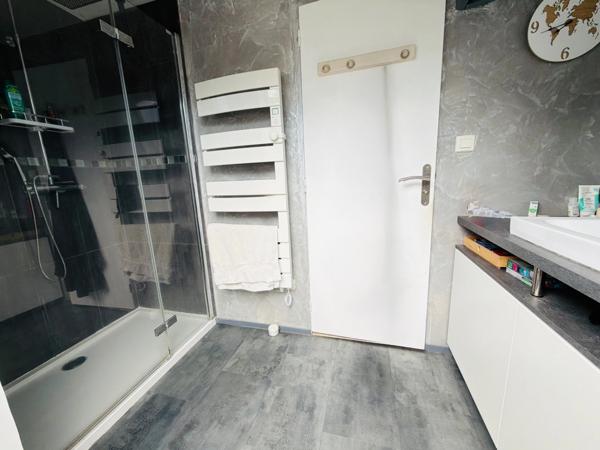 Maison à vendre 11 pièces  (56)