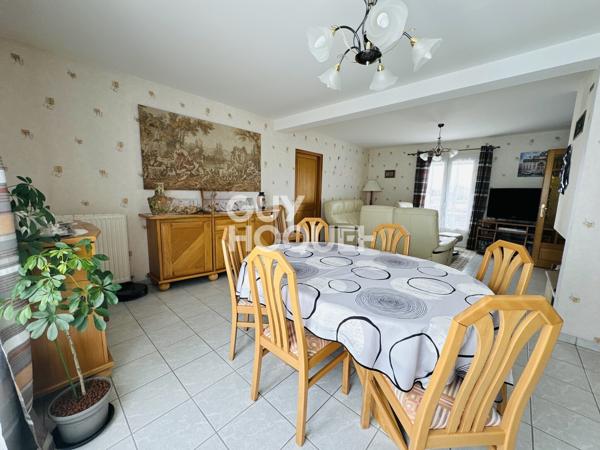 BEINE NAUROY - A VENDRE - MAISON FAMILIALE DE TYPE 7 AVEC JARDIN ET PISCINE