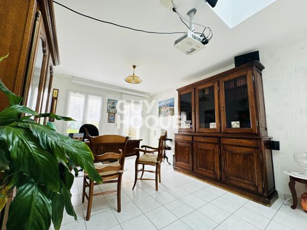 BEINE NAUROY - A VENDRE - MAISON FAMILIALE DE TYPE 7 AVEC JARDIN ET PISCINE