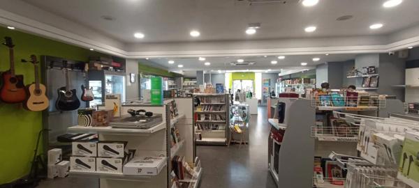 Immeuble avec local commercial centre ville Auch 280 m²