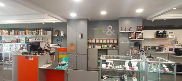 Immeuble avec local commercial centre ville Auch 280 m²