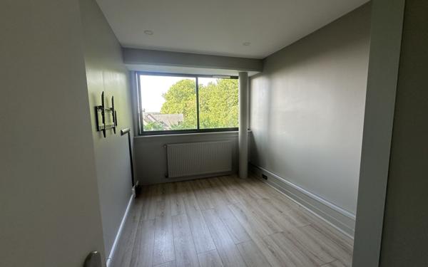 Appartement à vendre    3 pièces • 59,96 m2 Le Coudray-Montceaux