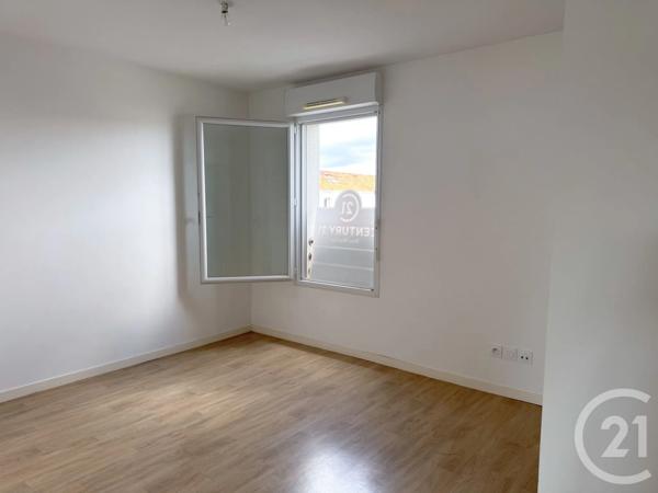 Appartement T3 à vendre  3 pièces - 77,96 m 2   OLONNE SUR MER  - 85