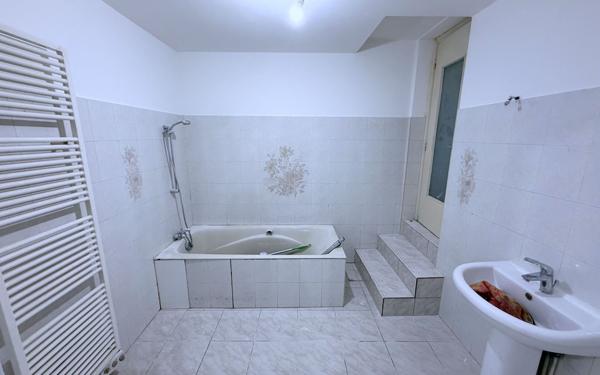 Appartement à louer    2 pièces •  Tergnier