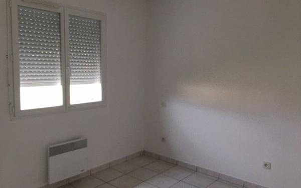 Maison à louer    4 pièces • 76,50 m2 Uchacq-et-Parentis