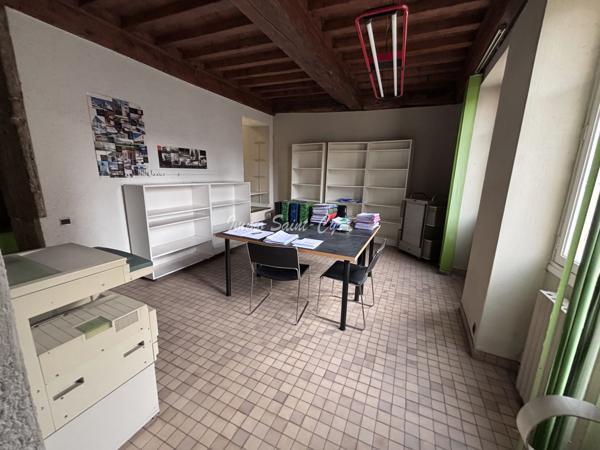 Maison 6 pièce(s) 5 chambre(s) 231 m²