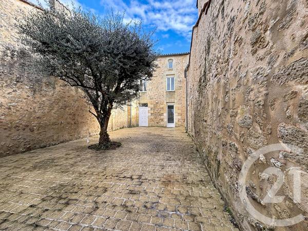Maison à vendre  3 pièces - 102,40 m 2   LE PIZOU  - 24