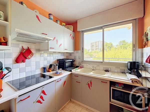 Appartement à vendre  2 pièces - 48,12 m 2   BORDEAUX  - 33