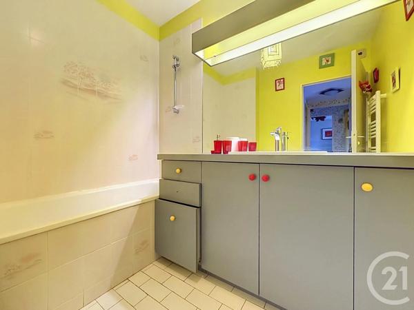 Appartement à vendre  2 pièces - 48,12 m 2   BORDEAUX  - 33