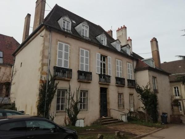 Immeuble à vendre 500m²