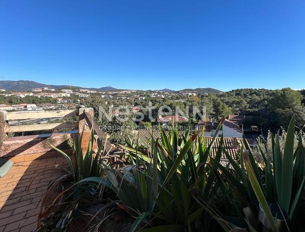 Villa spacieuse à vendre à Saint-Raphaël