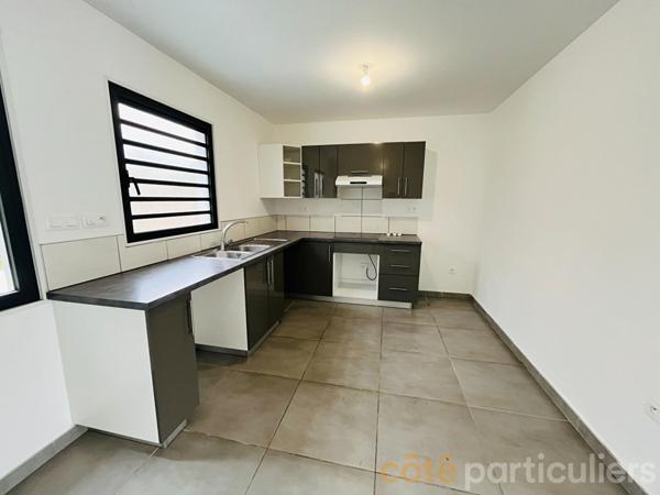 Location Maison83,42 m² - 4 Pièces - GRAND BOIS (97410)