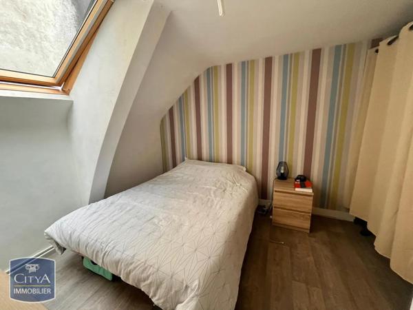 Appartement à louer 2 pièces 48.9m² Laval (53000)