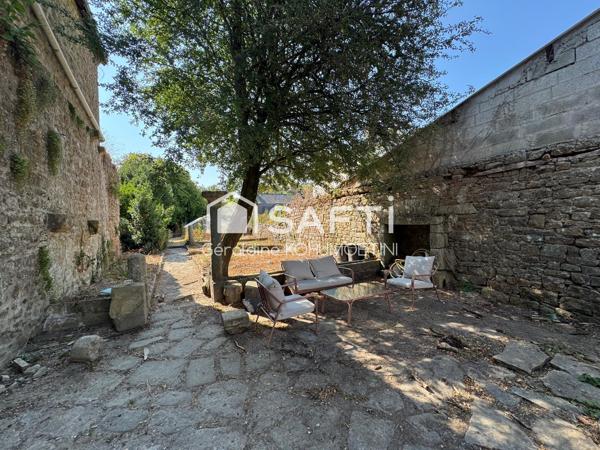 Immeuble mixte au cœur du bourg