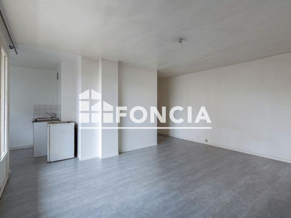 À vendre Studio 29.78 m² - Orléans 45000