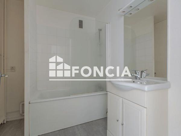 À vendre Studio 29.78 m² - Orléans 45000