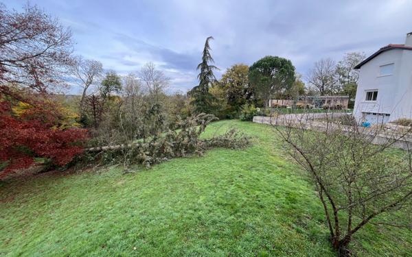 Maison à louer    6 pièces •  Francheville