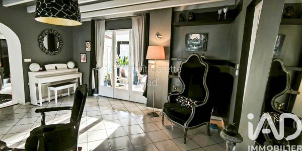 Maison à vendre 6 pièces 137 m² Saint-Yzan-de-Soudiac