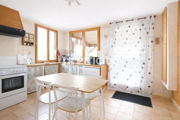 Maison 12 pièces - 266 m²