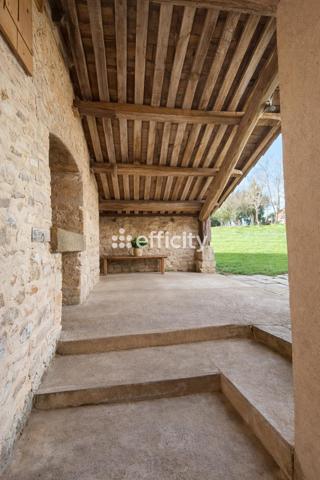 Maison 12 pièces - 266 m²