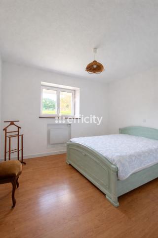 Maison 12 pièces - 266 m²