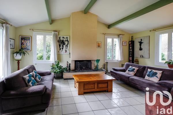 Maison à vendre 4 pièces 130 m² Saint-Loubès