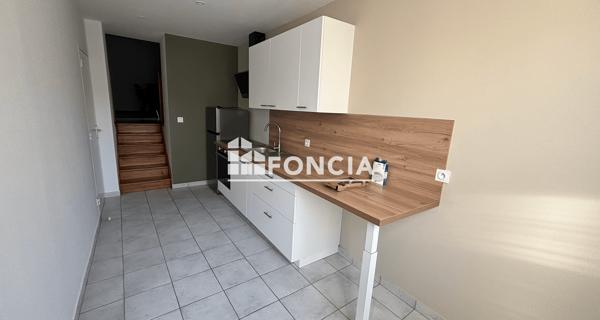 Location Appartement meublé 2 pièces 54 m² - Laval 53000