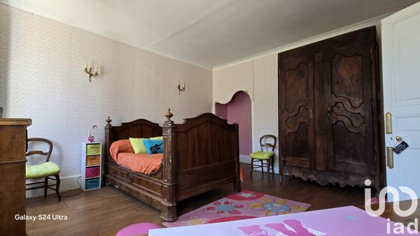 Maison à vendre 7 pièces 155 m² Ainay-le-Château