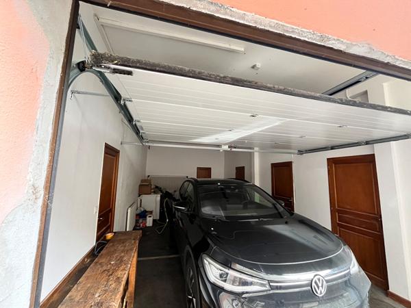 Grand appartement T4 de 100m2 avec garage + climatisation en hyper centre de Brive-la-Gaillarde