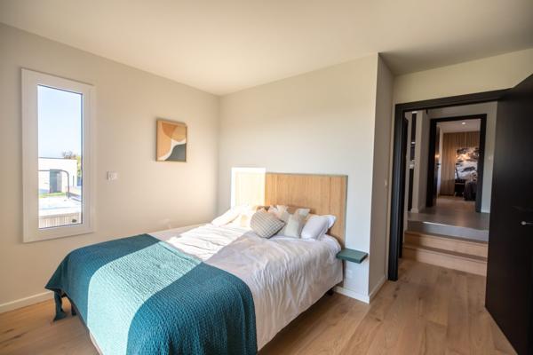 Maison contemporaine à vendre à Lannilis – 129 m² – 4 chambres – Terrain de 2 406 m² – Jacuzzi