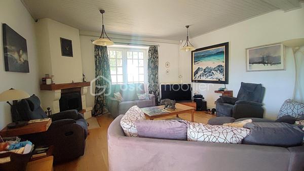 ✨ Nouveauté en exclusivité – Propriété coup de cœur assurée avec vue panoramique ✨
Perchée dans un cadre naturel d’exception de plus de 2,8 hectares de terrain, cette propriété offre un panorama spectaculaire sur Lalinde et ses environs à seulement 2 minutes des commodités. Ici, la vue devient une véritable signature : un panorama grandiose, omniprésent depuis la maison, les terrasses et la piscine.
Cette propriété aux prestations de qualité séduira les amateurs d’espace, de confort et de nature.
La maison bénéficie d’équipements performants et récents :
• Chauffage central par pompe à chaleur géothermique avec chaudière fioul en relais
• Double vitrage bois et PVC avec moustiquaires
• Volets battants en bois installés en 2022
• Deux cheminées
• Deux adoucisseurs d’eau
• 24 panneaux solaires dont 12 dédiés à la consommation et 12 à la revente (revenu annuel d’environ 1 300 €)
• Assainissement par micro-station
• Toiture entièrement refaite entre 2014 et 2020
• Piscine à débordement rénovée en 2024 avec volet électrique neuf
L’accès à la propriété se fait par un chemin bitumé menant à un vaste espace de stationnement.
La maison se compose de :
• Un hall d’entrée
• Une spacieuse cuisine avec îlot central et accès direct à la terrasse plein sud
• Un cellier / buanderie
• Un salon chaleureux
• Une salle à manger
• Un grand bureau
• 5 chambres de 9 à 14 m²
• 3 salles d’eau
• 3 WC
À l’extérieur, vous profiterez d’une immense terrasse faisant le tour de la maison, en partie couverte, permettant d’admirer pleinement le panorama ainsi que le superbe jardin à la française.
Deux enclos en panneaux rigides pourront accueillir animaux, potager ou tout autre projet selon vos envies.
Un bâtiment indépendant de 108 m² avec trois accès complète l’ensemble.
Enfin, vous serez séduits par la magnifique piscine chauffée au sel, à débordement, de 9 x 5 mètres, sécurisée par un volet électrique.
Une propriété rare sur le secteur, alliant confort moderne, volumes généreux et cadre de vie exceptionnel.
Visite 7 jours sur 7 . Collaboration entre professionnels de l'immobilier Ok.
✨ New exclusive property – Stunning property with panoramic views ✨
Perched in an exceptional natural setting of more than 2.8 hectares of land, this property offers a spectacular view of Lalinde and its surroundings just 2 minutes from amenities. Here, the view becomes a true signature: a grandiose panorama, omnipresent from the house, the terraces and the swimming pool.
This property with quality services will seduce lovers of space, comfort and nature.
The house benefits from high-performance and recent equipment:
• Central heating by geothermal heat pump with oil boiler in relay
• Double glazing, wood and PVC with mosquito nets
• Wooden shutters installed in 2022
• Two fireplaces
• Two water softeners
• 24 solar panels, including 12 dedicated to consumption and 12 for resale (annual income of about €1,300)
• Sanitation by micro-station
• Roof completely redone between 2014 and 2020
• Infinity pool renovated in 2024 with new electric shutter
Access to the property is via a paved road leading to a large parking space.
The house consists of:
• An entrance hall
• A spacious kitchen with central island and direct access to the south-facing terrace
• A cellar / laundry room
• A warm living room
• A dining room
• A large office
• 5 bedrooms from 9 to 14 m 2
• 3 shower rooms
• 3 toilets
Outside, you will enjoy a huge terrace around the house, partly covered, allowing to fully admire the panorama and the beautiful French garden.
Two enclosures in rigid panels can accommodate animals, vegetable garden or any other project according to your desires.
An independent building of 108 m2 with three accesses completes the whole.
Finally, you will be seduced by the magnificent salt-heated infinity pool of 9 x 5 meters, secured by an electric shutter.
A rare property in the area, combining modern comfort, generous volumes and exceptional living environment.
Visit 7 days a week. Collaboration between real estate professionals Ok.