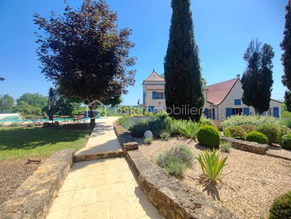 ✨ Nouveauté en exclusivité – Propriété coup de cœur assurée avec vue panoramique ✨
Perchée dans un cadre naturel d’exception de plus de 2,8 hectares de terrain, cette propriété offre un panorama spectaculaire sur Lalinde et ses environs à seulement 2 minutes des commodités. Ici, la vue devient une véritable signature : un panorama grandiose, omniprésent depuis la maison, les terrasses et la piscine.
Cette propriété aux prestations de qualité séduira les amateurs d’espace, de confort et de nature.
La maison bénéficie d’équipements performants et récents :
• Chauffage central par pompe à chaleur géothermique avec chaudière fioul en relais
• Double vitrage bois et PVC avec moustiquaires
• Volets battants en bois installés en 2022
• Deux cheminées
• Deux adoucisseurs d’eau
• 24 panneaux solaires dont 12 dédiés à la consommation et 12 à la revente (revenu annuel d’environ 1 300 €)
• Assainissement par micro-station
• Toiture entièrement refaite entre 2014 et 2020
• Piscine à débordement rénovée en 2024 avec volet électrique neuf
L’accès à la propriété se fait par un chemin bitumé menant à un vaste espace de stationnement.
La maison se compose de :
• Un hall d’entrée
• Une spacieuse cuisine avec îlot central et accès direct à la terrasse plein sud
• Un cellier / buanderie
• Un salon chaleureux
• Une salle à manger
• Un grand bureau
• 5 chambres de 9 à 14 m²
• 3 salles d’eau
• 3 WC
À l’extérieur, vous profiterez d’une immense terrasse faisant le tour de la maison, en partie couverte, permettant d’admirer pleinement le panorama ainsi que le superbe jardin à la française.
Deux enclos en panneaux rigides pourront accueillir animaux, potager ou tout autre projet selon vos envies.
Un bâtiment indépendant de 108 m² avec trois accès complète l’ensemble.
Enfin, vous serez séduits par la magnifique piscine chauffée au sel, à débordement, de 9 x 5 mètres, sécurisée par un volet électrique.
Une propriété rare sur le secteur, alliant confort moderne, volumes généreux et cadre de vie exceptionnel.
Visite 7 jours sur 7 . Collaboration entre professionnels de l'immobilier Ok.
✨ New exclusive property – Stunning property with panoramic views ✨
Perched in an exceptional natural setting of more than 2.8 hectares of land, this property offers a spectacular view of Lalinde and its surroundings just 2 minutes from amenities. Here, the view becomes a true signature: a grandiose panorama, omnipresent from the house, the terraces and the swimming pool.
This property with quality services will seduce lovers of space, comfort and nature.
The house benefits from high-performance and recent equipment:
• Central heating by geothermal heat pump with oil boiler in relay
• Double glazing, wood and PVC with mosquito nets
• Wooden shutters installed in 2022
• Two fireplaces
• Two water softeners
• 24 solar panels, including 12 dedicated to consumption and 12 for resale (annual income of about €1,300)
• Sanitation by micro-station
• Roof completely redone between 2014 and 2020
• Infinity pool renovated in 2024 with new electric shutter
Access to the property is via a paved road leading to a large parking space.
The house consists of:
• An entrance hall
• A spacious kitchen with central island and direct access to the south-facing terrace
• A cellar / laundry room
• A warm living room
• A dining room
• A large office
• 5 bedrooms from 9 to 14 m 2
• 3 shower rooms
• 3 toilets
Outside, you will enjoy a huge terrace around the house, partly covered, allowing to fully admire the panorama and the beautiful French garden.
Two enclosures in rigid panels can accommodate animals, vegetable garden or any other project according to your desires.
An independent building of 108 m2 with three accesses completes the whole.
Finally, you will be seduced by the magnificent salt-heated infinity pool of 9 x 5 meters, secured by an electric shutter.
A rare property in the area, combining modern comfort, generous volumes and exceptional living environment.
Visit 7 days a week. Collaboration between real estate professionals Ok.