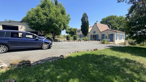 ✨ Nouveauté en exclusivité – Propriété coup de cœur assurée avec vue panoramique ✨
Perchée dans un cadre naturel d’exception de plus de 2,8 hectares de terrain, cette propriété offre un panorama spectaculaire sur Lalinde et ses environs à seulement 2 minutes des commodités. Ici, la vue devient une véritable signature : un panorama grandiose, omniprésent depuis la maison, les terrasses et la piscine.
Cette propriété aux prestations de qualité séduira les amateurs d’espace, de confort et de nature.
La maison bénéficie d’équipements performants et récents :
• Chauffage central par pompe à chaleur géothermique avec chaudière fioul en relais
• Double vitrage bois et PVC avec moustiquaires
• Volets battants en bois installés en 2022
• Deux cheminées
• Deux adoucisseurs d’eau
• 24 panneaux solaires dont 12 dédiés à la consommation et 12 à la revente (revenu annuel d’environ 1 300 €)
• Assainissement par micro-station
• Toiture entièrement refaite entre 2014 et 2020
• Piscine à débordement rénovée en 2024 avec volet électrique neuf
L’accès à la propriété se fait par un chemin bitumé menant à un vaste espace de stationnement.
La maison se compose de :
• Un hall d’entrée
• Une spacieuse cuisine avec îlot central et accès direct à la terrasse plein sud
• Un cellier / buanderie
• Un salon chaleureux
• Une salle à manger
• Un grand bureau
• 5 chambres de 9 à 14 m²
• 3 salles d’eau
• 3 WC
À l’extérieur, vous profiterez d’une immense terrasse faisant le tour de la maison, en partie couverte, permettant d’admirer pleinement le panorama ainsi que le superbe jardin à la française.
Deux enclos en panneaux rigides pourront accueillir animaux, potager ou tout autre projet selon vos envies.
Un bâtiment indépendant de 108 m² avec trois accès complète l’ensemble.
Enfin, vous serez séduits par la magnifique piscine chauffée au sel, à débordement, de 9 x 5 mètres, sécurisée par un volet électrique.
Une propriété rare sur le secteur, alliant confort moderne, volumes généreux et cadre de vie exceptionnel.
Visite 7 jours sur 7 . Collaboration entre professionnels de l'immobilier Ok.
✨ New exclusive property – Stunning property with panoramic views ✨
Perched in an exceptional natural setting of more than 2.8 hectares of land, this property offers a spectacular view of Lalinde and its surroundings just 2 minutes from amenities. Here, the view becomes a true signature: a grandiose panorama, omnipresent from the house, the terraces and the swimming pool.
This property with quality services will seduce lovers of space, comfort and nature.
The house benefits from high-performance and recent equipment:
• Central heating by geothermal heat pump with oil boiler in relay
• Double glazing, wood and PVC with mosquito nets
• Wooden shutters installed in 2022
• Two fireplaces
• Two water softeners
• 24 solar panels, including 12 dedicated to consumption and 12 for resale (annual income of about €1,300)
• Sanitation by micro-station
• Roof completely redone between 2014 and 2020
• Infinity pool renovated in 2024 with new electric shutter
Access to the property is via a paved road leading to a large parking space.
The house consists of:
• An entrance hall
• A spacious kitchen with central island and direct access to the south-facing terrace
• A cellar / laundry room
• A warm living room
• A dining room
• A large office
• 5 bedrooms from 9 to 14 m 2
• 3 shower rooms
• 3 toilets
Outside, you will enjoy a huge terrace around the house, partly covered, allowing to fully admire the panorama and the beautiful French garden.
Two enclosures in rigid panels can accommodate animals, vegetable garden or any other project according to your desires.
An independent building of 108 m2 with three accesses completes the whole.
Finally, you will be seduced by the magnificent salt-heated infinity pool of 9 x 5 meters, secured by an electric shutter.
A rare property in the area, combining modern comfort, generous volumes and exceptional living environment.
Visit 7 days a week. Collaboration between real estate professionals Ok.